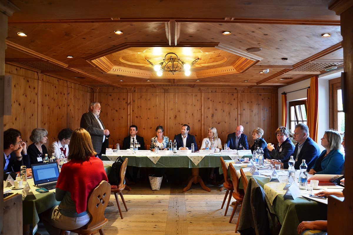 Gespräche der europäischen Bildungsagenturen in Alpbach 