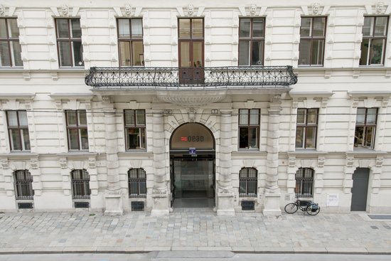 Die Fassade des OeAD-Hauses, in der Ebendorferstraße 7