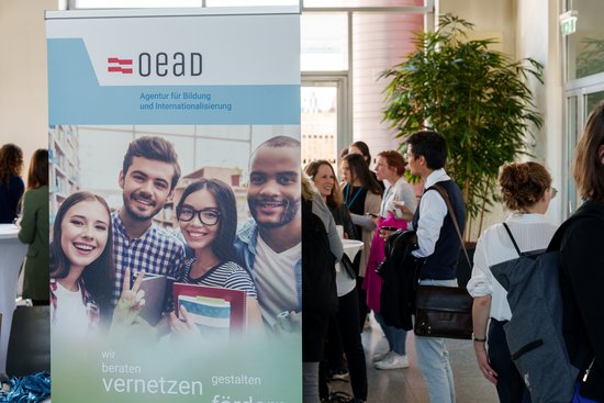 OeAD Roll-Up in einem Empfang