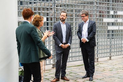 Marlene Wöckinger (OeAD ERINNERN:AT), Andrea Szönyi, Europe Officer of the USC Shoah Foundation (Visual History Archive), Jakob Calice (OeAD managing director) and federal minister Martin Polaschek 